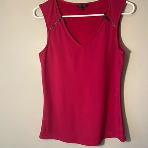 Sleeveless blouse